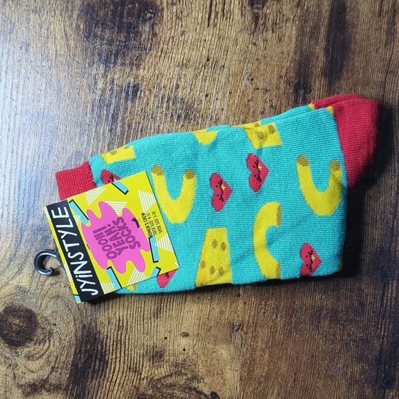 Oooh! Yeah! Socks! Mac & Cheese Lover Novelty Socks - Picture 3 of 4